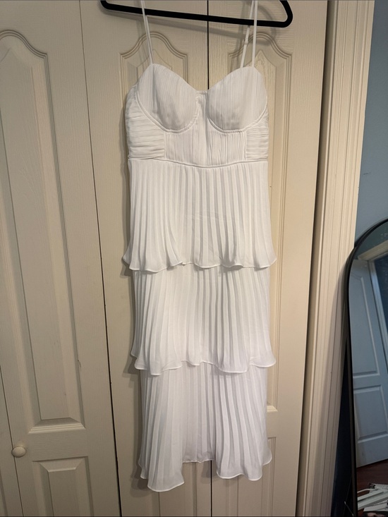 Lulus Dresses & Skirts - Lulu's White Tiered Dress with Spaghetti Straps, like new, never worn,size large